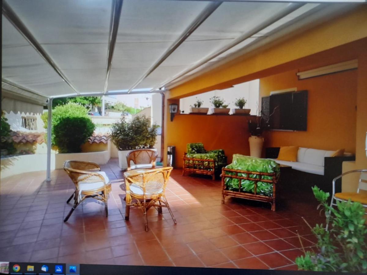 Le Camere Sul Porto Palau Bagian luar foto