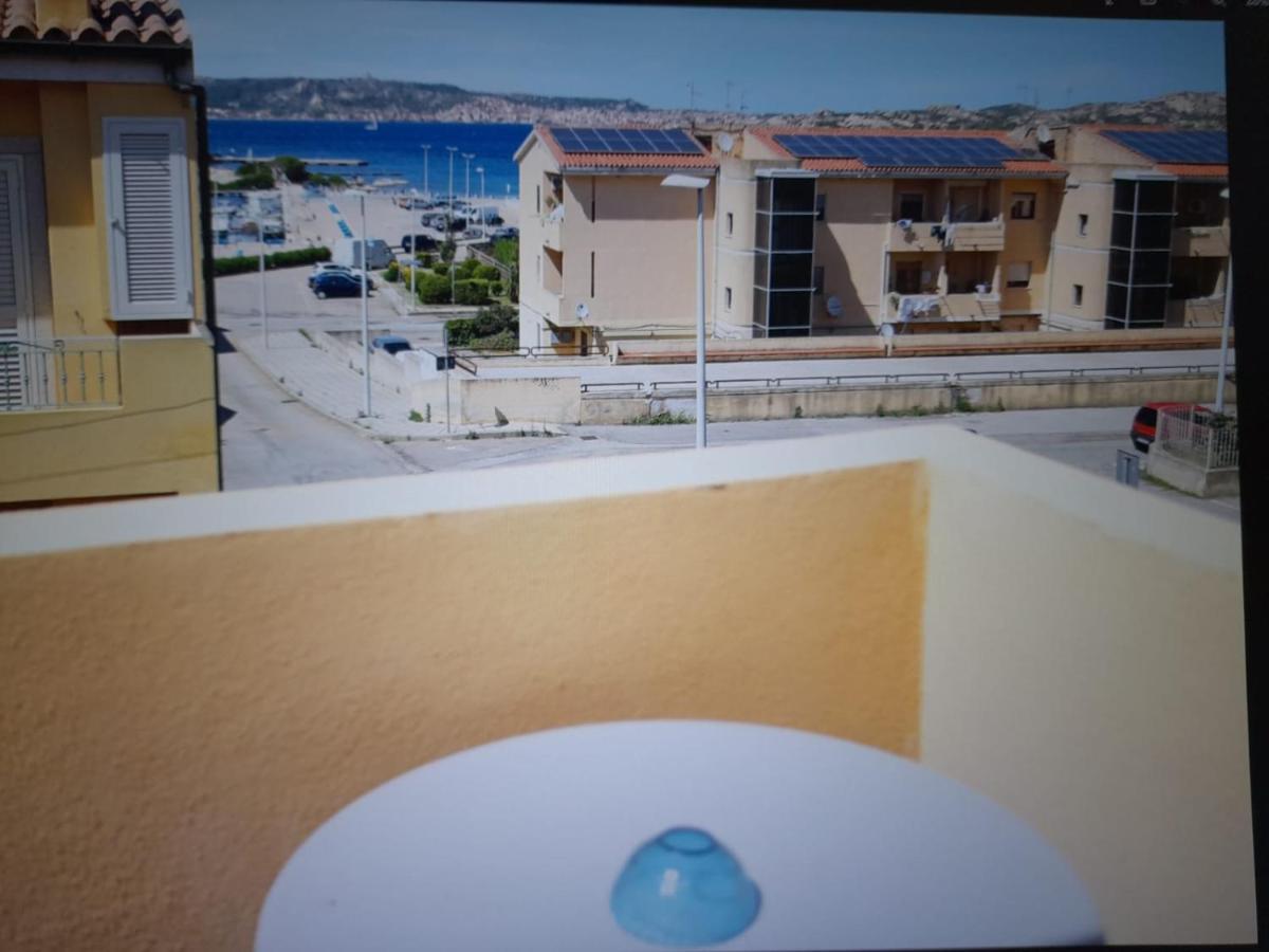 Le Camere Sul Porto Palau Bagian luar foto